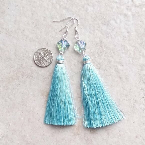 Unique Pawprint Paw Print Tassel Earrings! Cat Lovers Dog Lovers! Cat Lady! Pets - Picture 1 of 7